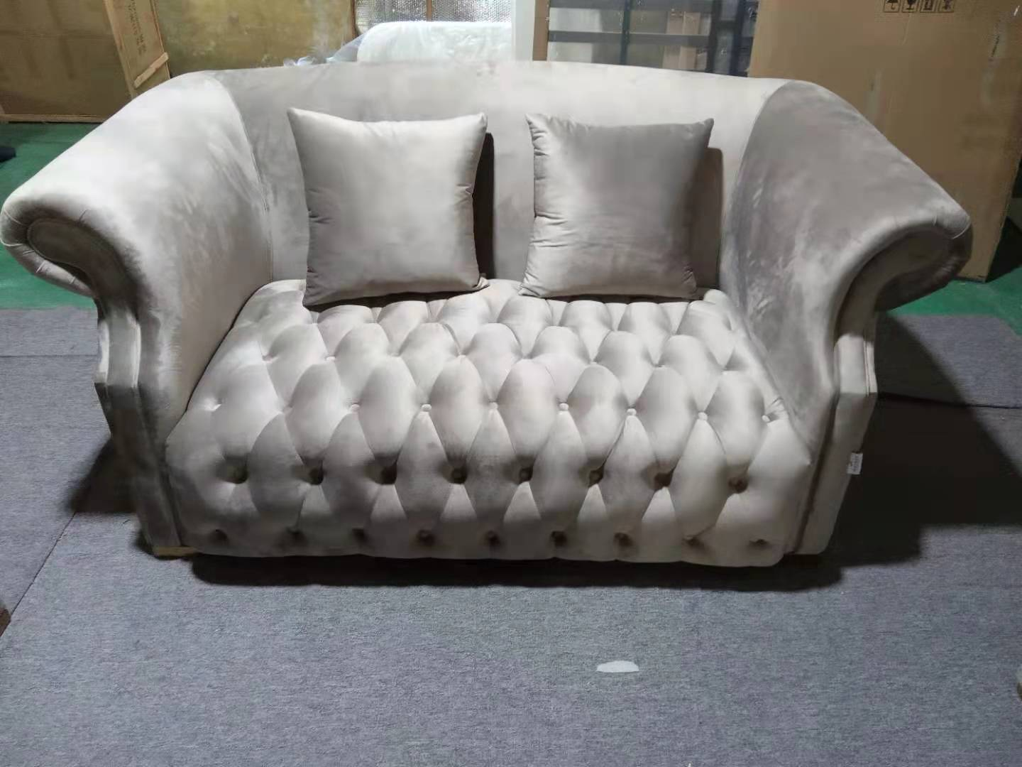  hot selling model  that we called it  chesterfield sofa