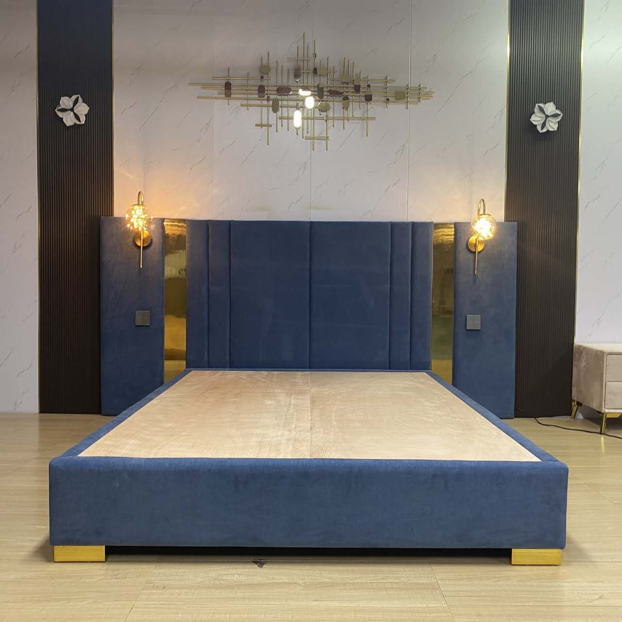 Which type of hotel bed frame is suitable