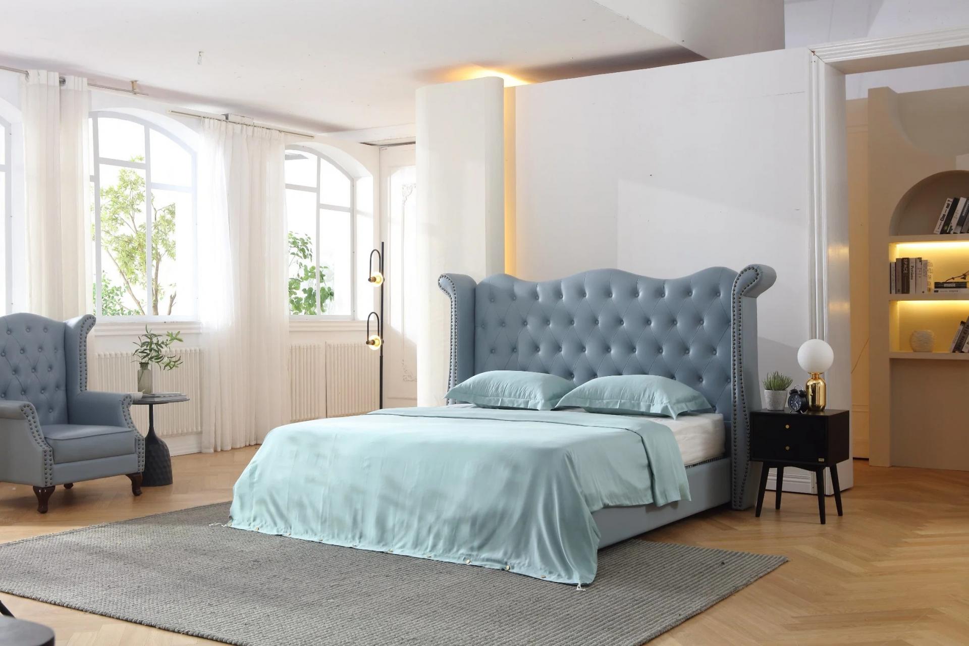 King Size Big Leather Tufted Button Chesterfield Bed