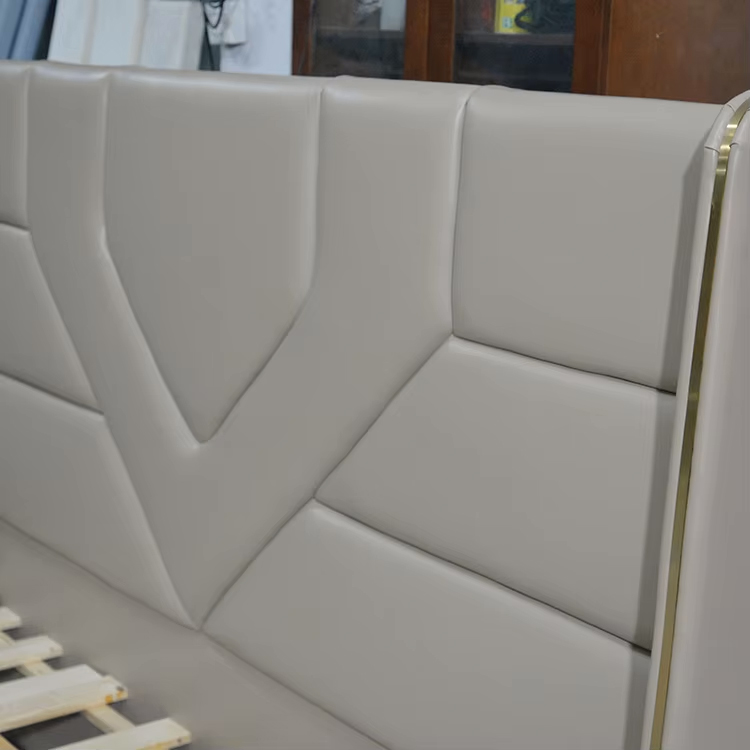 Factory Wholesale Genuine Leather Bed Luxury Hotel Design with Cheapest Price